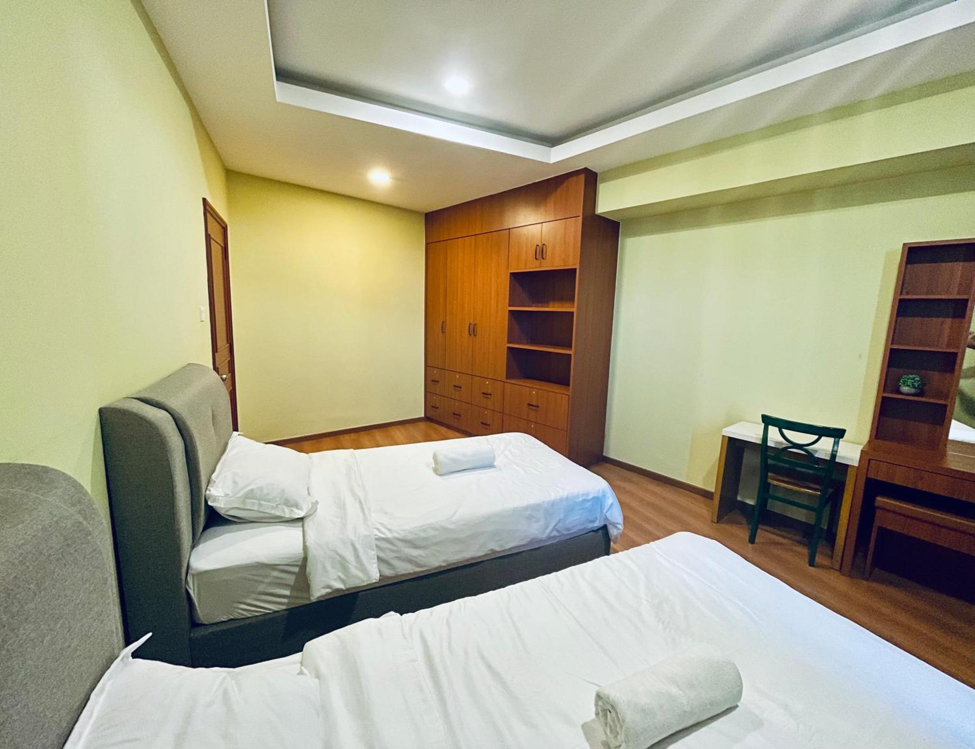 Kuching City Center Riverbank Suites With Marvelous River View ภายนอก รูปภาพ