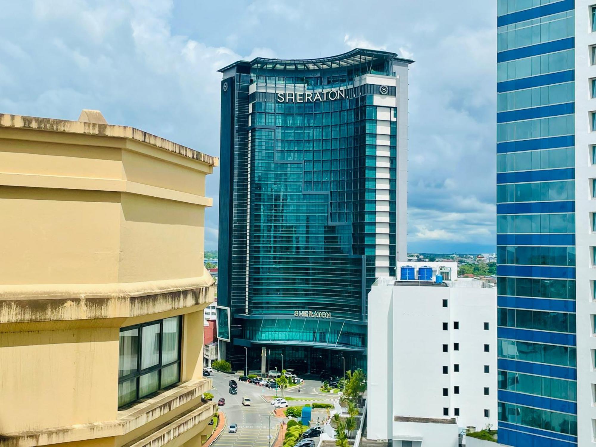Kuching City Center Riverbank Suites With Marvelous River View ภายนอก รูปภาพ